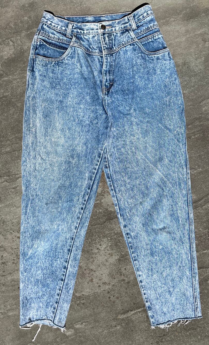 Vintage 80s IV LIFE High Waisted Acid Wash Mom Jeans Rigid Denim 28